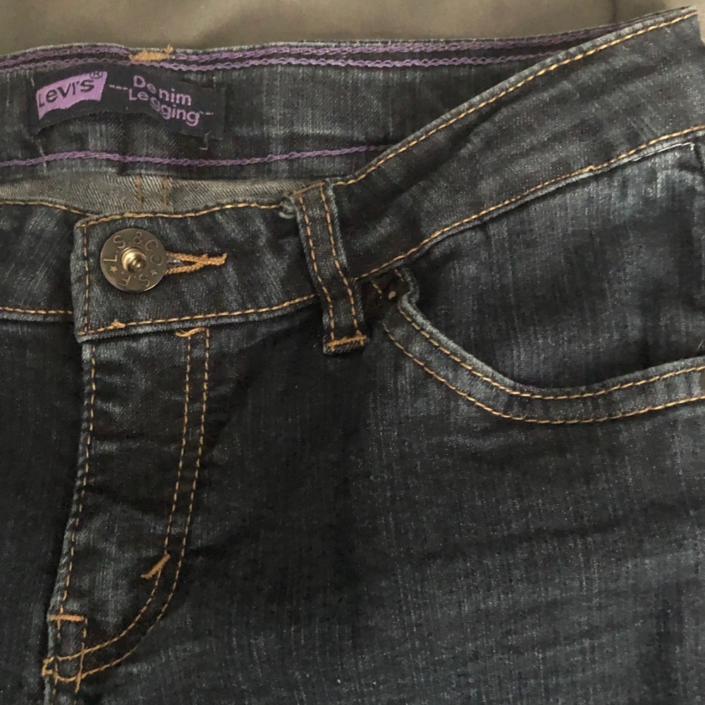Levi’s Skinny Jeans - Picture 2 of 4